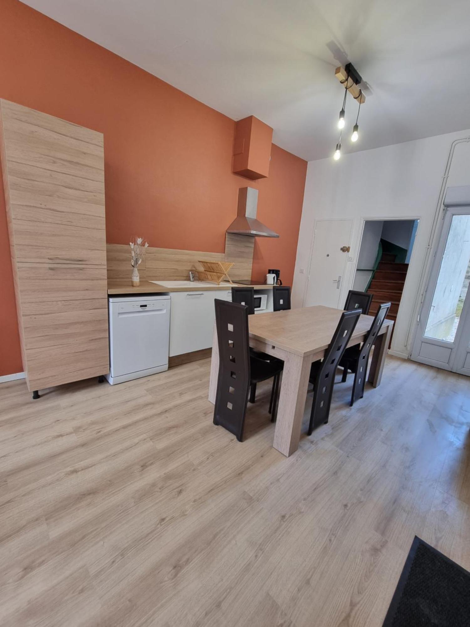 L Essentiel Gite Pour 6 Personnes Sireuil  Екстер'єр фото